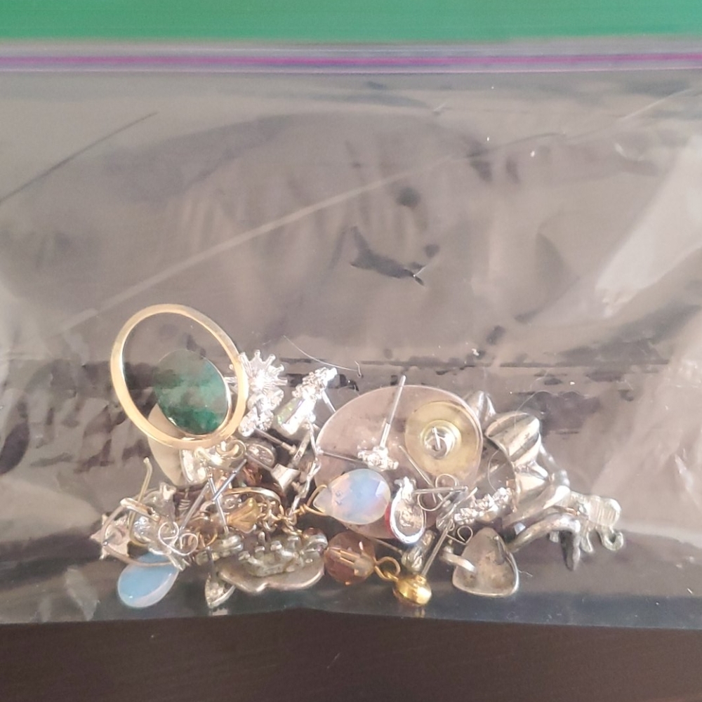 Random bag of earrings